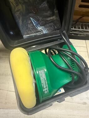 Turtle Wax 65000TW Orbital Corded Buffer Waxer Polisher w/ Hard Shell Case